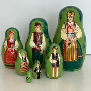 Vintage Polish Nesting Dolls: Hand-Painted Folk Art Signed Stroj Kielecki Set 7
